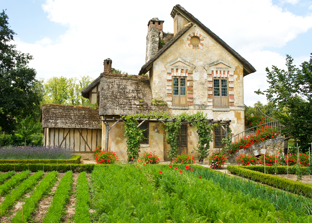 The seven steps of buying a home in France